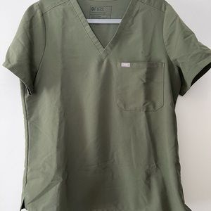 Figs Catarina Moss Scrub top